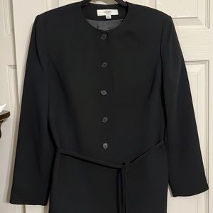 Le Suit 2pc ladies pant suit Size 10, black